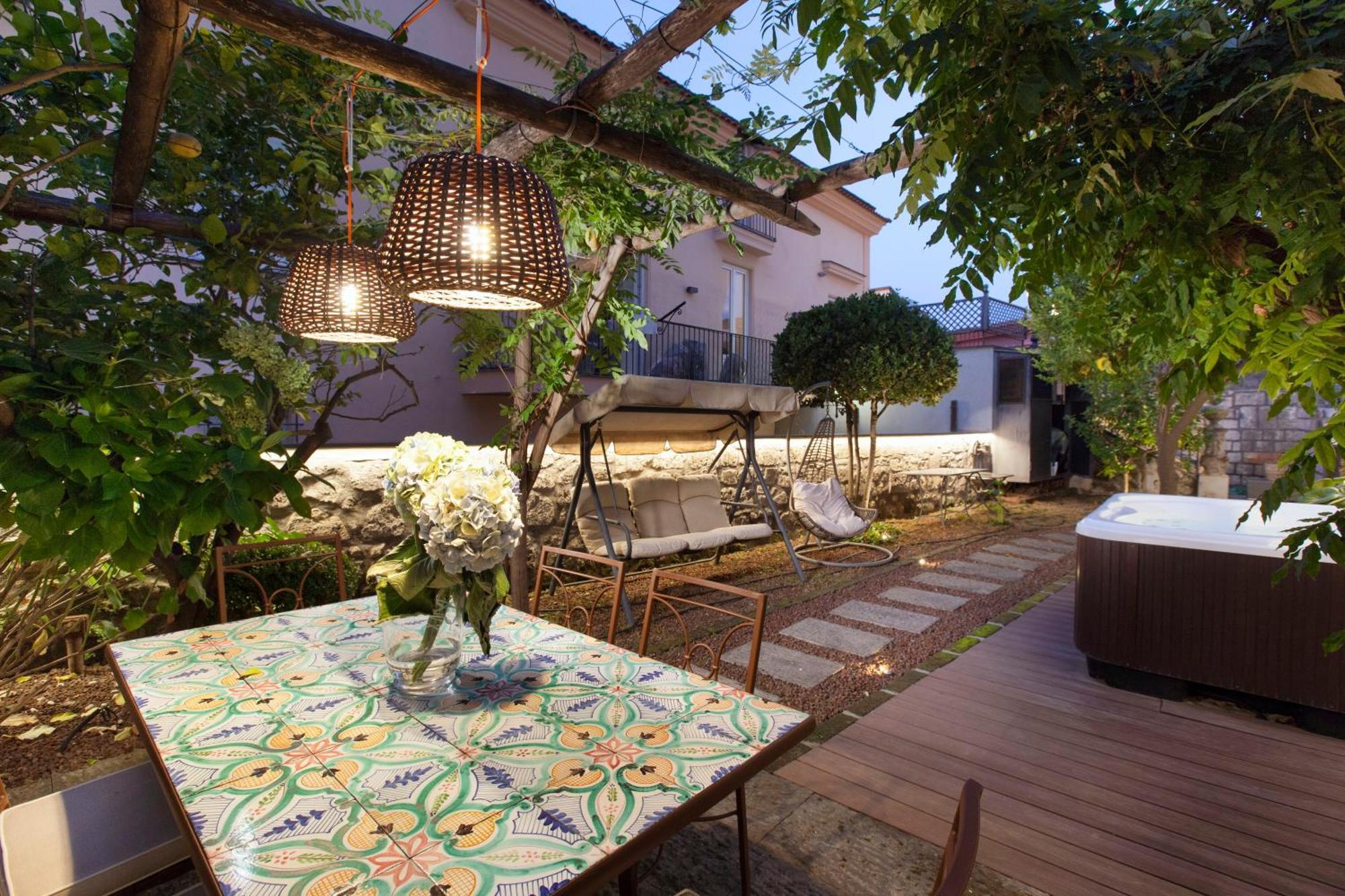 Amore Rentals - Appartamento Terrazza Tasso Sorrento Exteriér fotografie